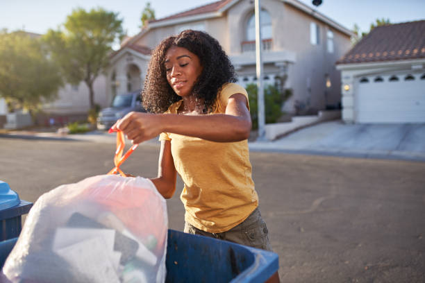 Best Trash Removal Near Me  in Gladstone, MI